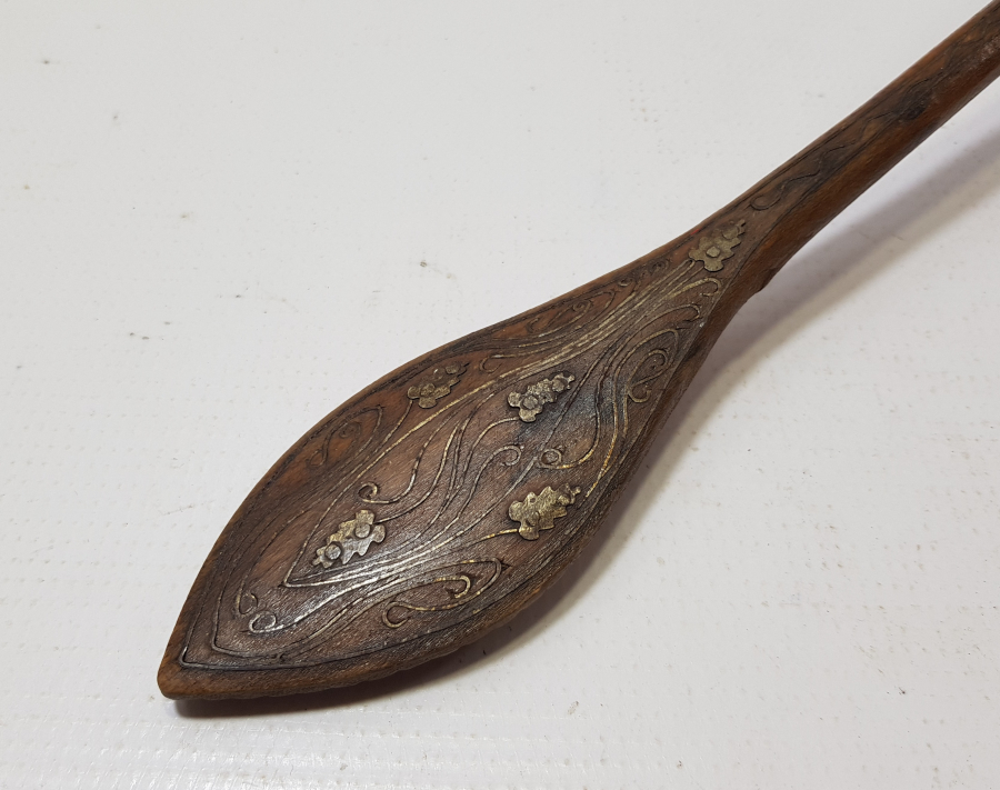 OSMANLI DÖNEMİ GÜMÜŞ ÇAKMA İŞÇİLİKLİ AFYON YAPIMI TEKKE İŞİ SIRT KAŞIYICI