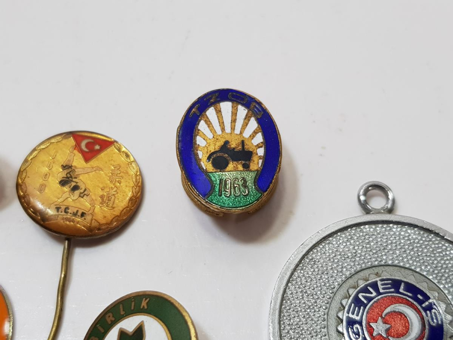 MİNELİ KURUM ROZETLERİ LOTU