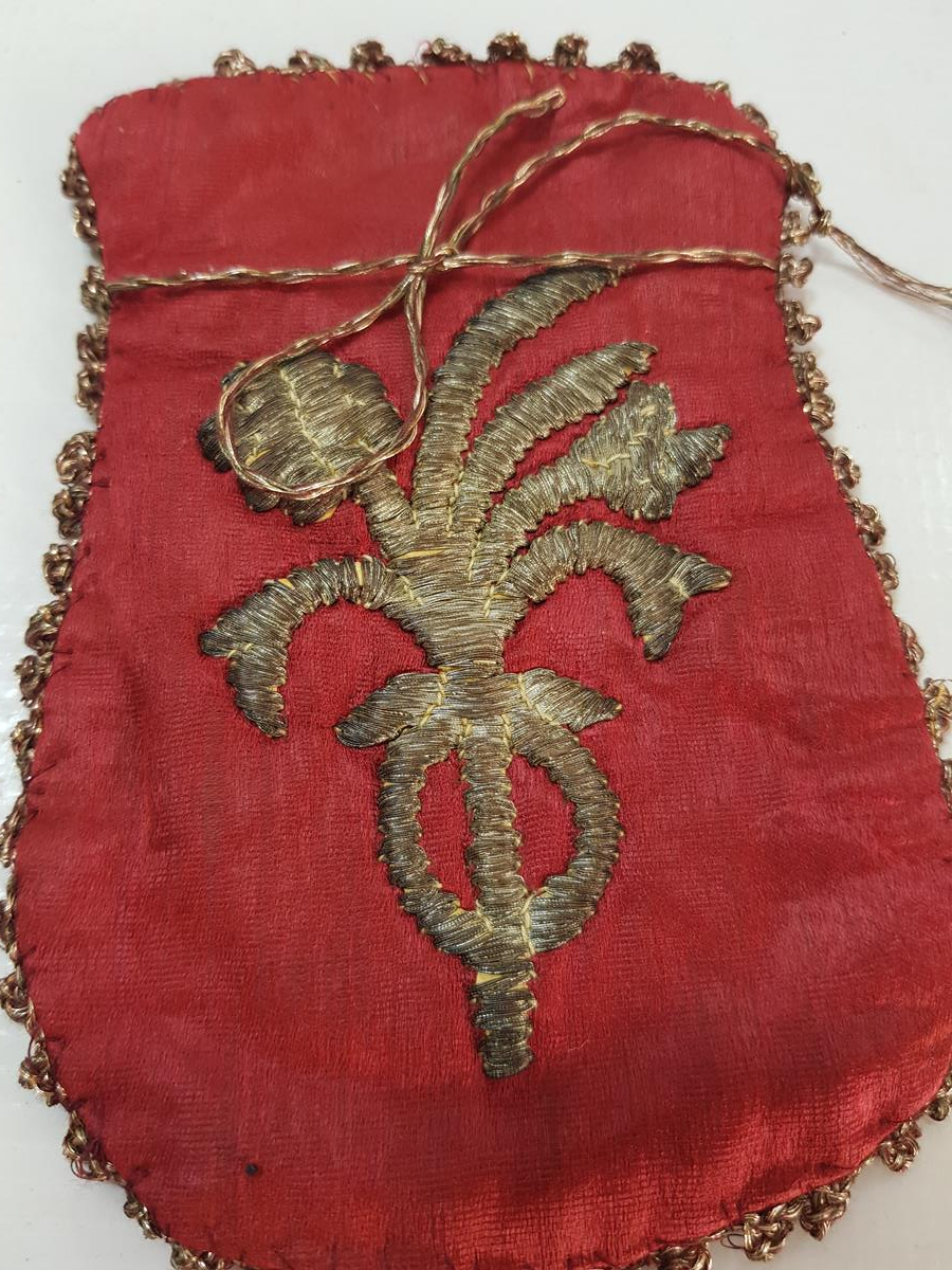 OSMANLI DÖNEMİ GÜMÜŞ SIRMA İŞLEMELİ İPEK KESE