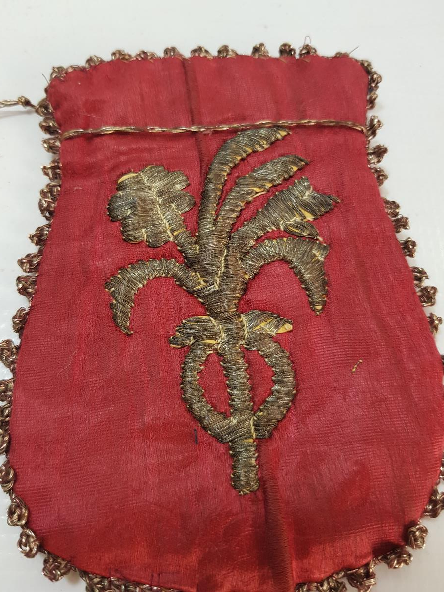 OSMANLI DÖNEMİ GÜMÜŞ SIRMA İŞLEMELİ İPEK KESE