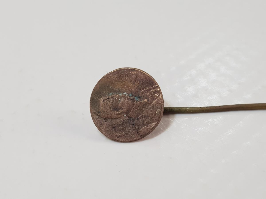 ÜZERİNDE OSMANLICA ROZET VE OSMANLICA YAZI BULUNAN ATATÜRK ROZET