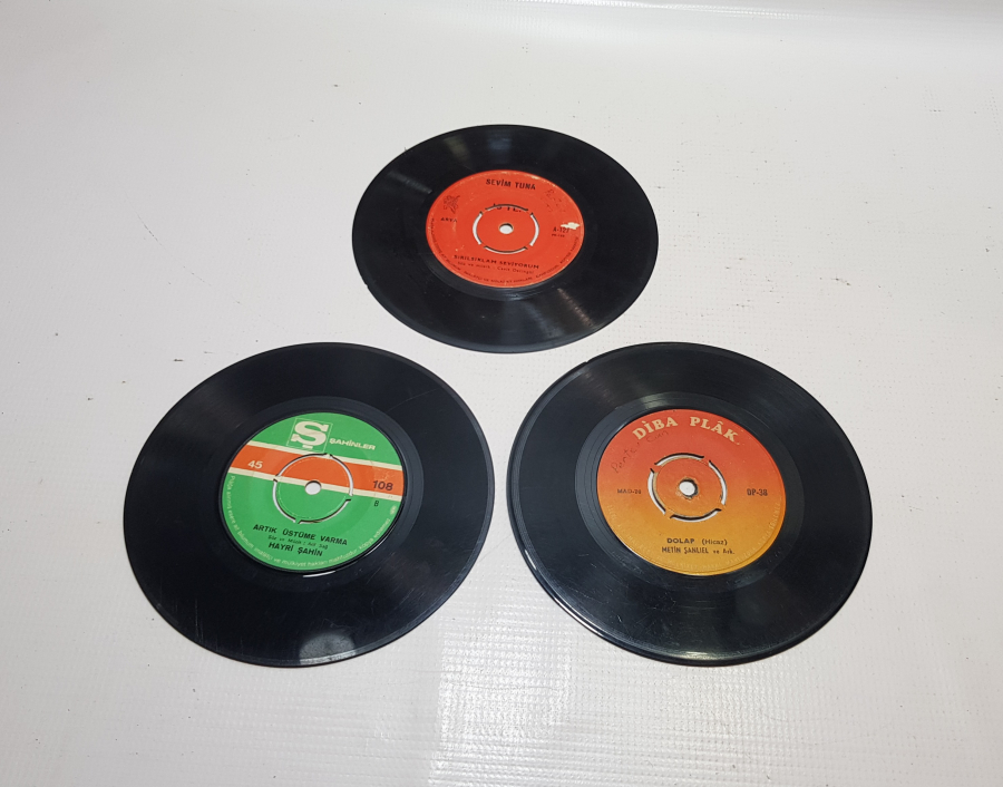 3 ADET ANTİKA 45 LİK PLAK