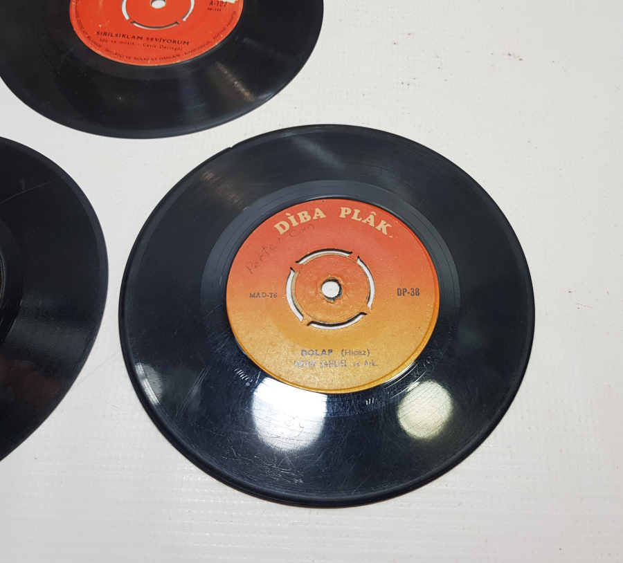 3 ADET ANTİKA 45 LİK PLAK