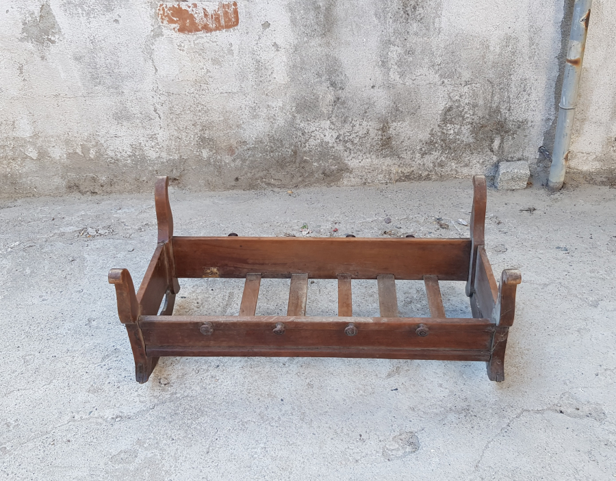 AHŞAPTAN MAMUL BÜYÜK BOY ANTİKA BEŞİK