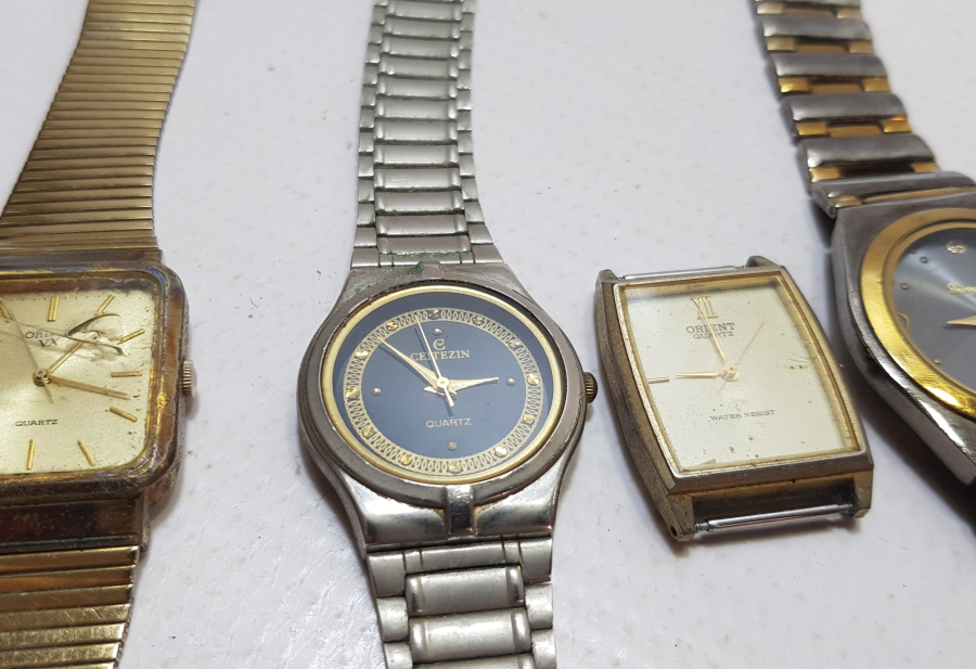 ANTİKA PİLLİ SAAT LOTU