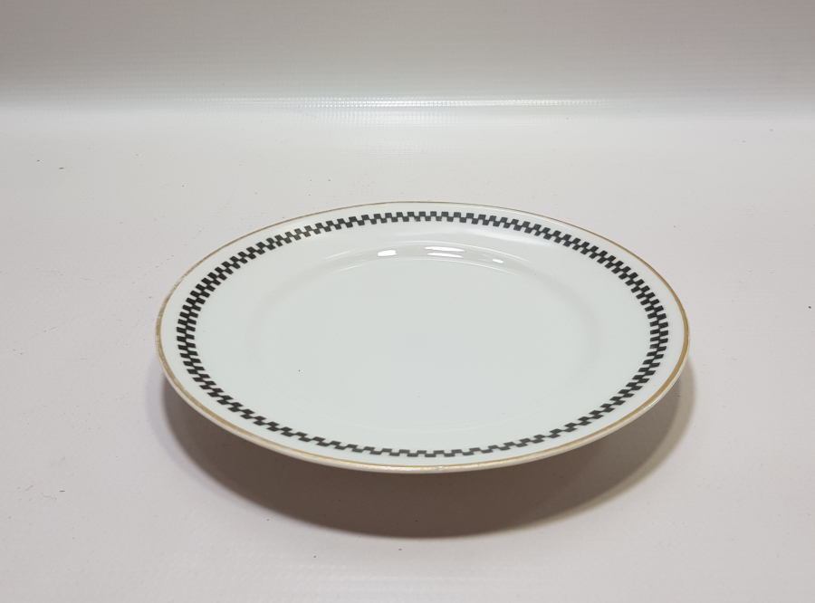  ARKASI OSMANLICA YAZILI VE ALTIN VARAKLI PORSELEN TABAK