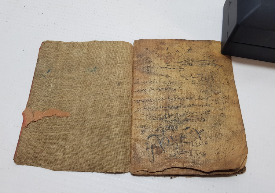 İÇERİSİNDE EBCEDLER VE CİN TASVİRLERİ BULUNAN NADİR EL YAZMA ASKER ENAMI