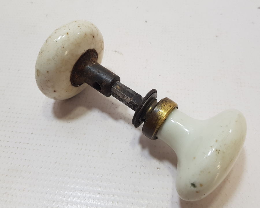 OSMANLI DÖNEMİ ÇOK NADİR PORSELEN ÇİFTLİ KAPI KULBU