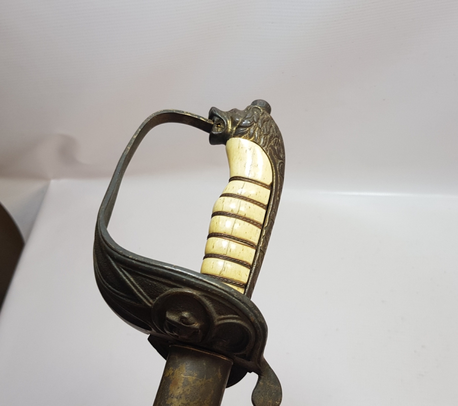 OSMANLI DÖNEMİ ASLAN BAŞLI DENİZCİ SUBAY KILICI