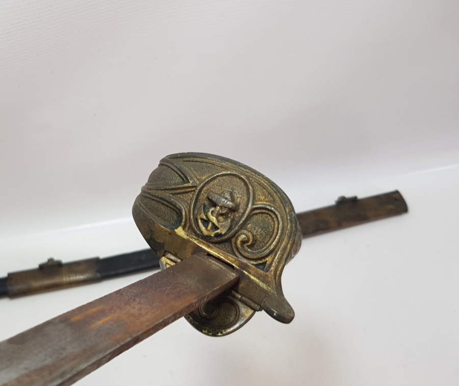 OSMANLI DÖNEMİ ASLAN BAŞLI DENİZCİ SUBAY KILICI