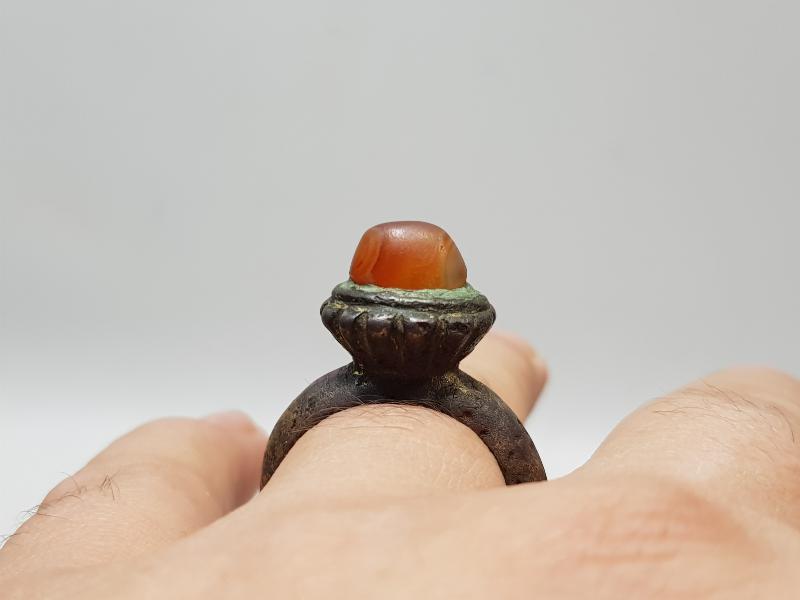 SÜLEYMANİYE AKİĞİNDEN MAMUL SÜMBÜLLÜ TARİKATINA AİT DERVİŞ YÜZÜĞÜ