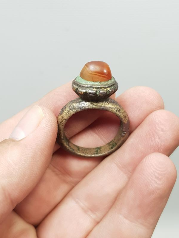 SÜLEYMANİYE AKİĞİNDEN MAMUL SÜMBÜLLÜ TARİKATINA AİT DERVİŞ YÜZÜĞÜ