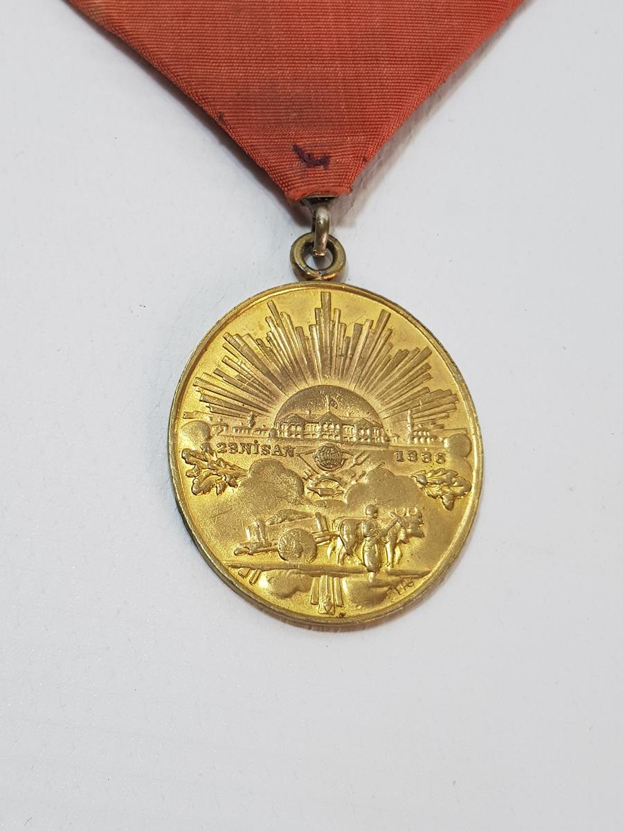 ÇOK YÜKSEK KONDİSYONDA İSTİKLAL MADALYASI