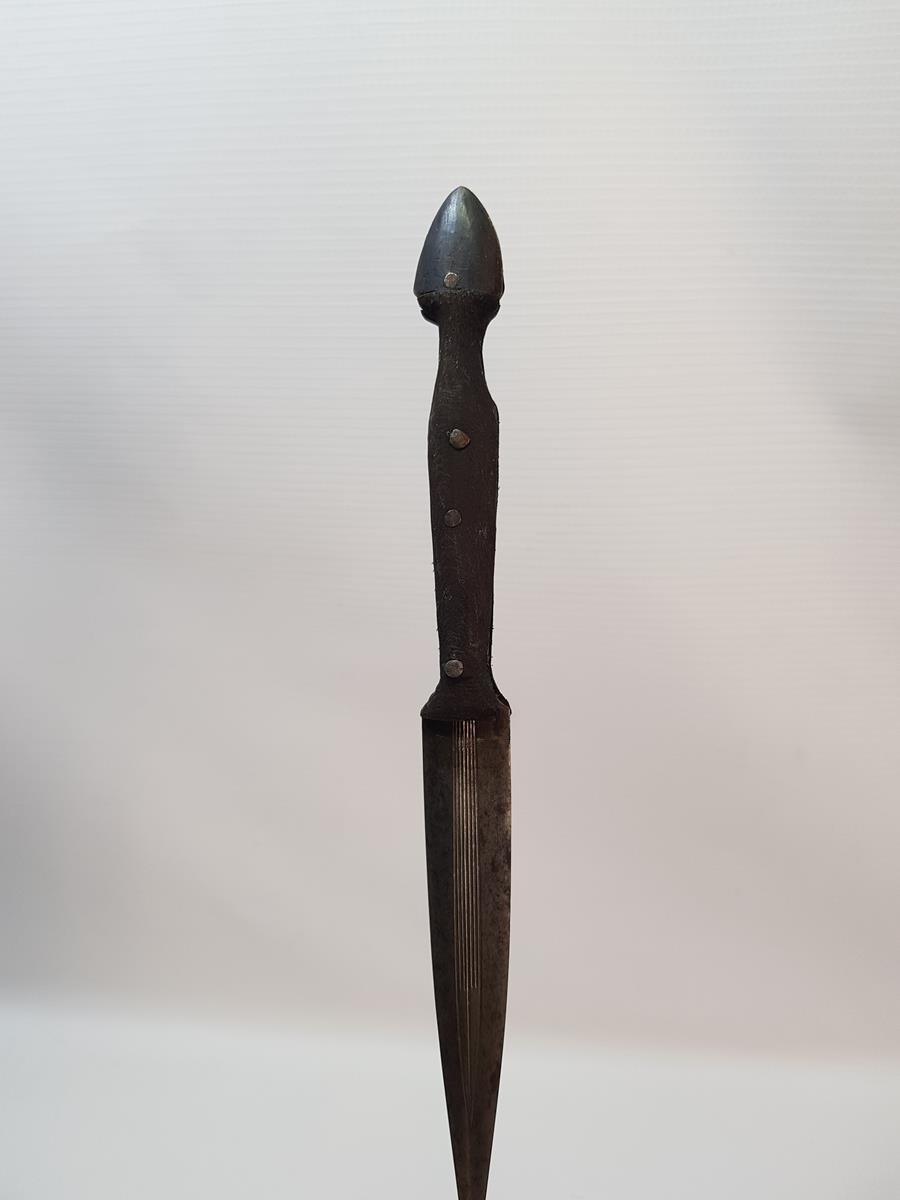 HAMSİ BALIĞI FORMLU ANTİKA SÜRMENE KAMA