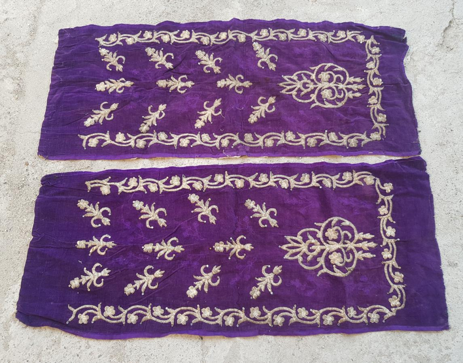 OSMANLI DÖNEMİ BİR ÇİFT GÜMÜŞ SIRMA İŞÇİLİKLİ BİNDALLI YASTIK YÜZÜ