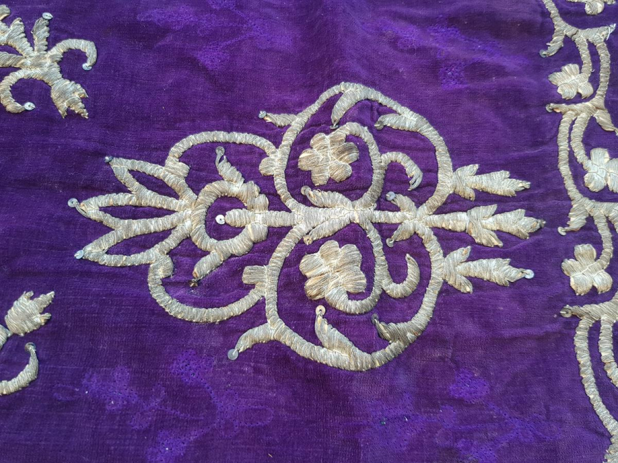 OSMANLI DÖNEMİ BİR ÇİFT GÜMÜŞ SIRMA İŞÇİLİKLİ BİNDALLI YASTIK YÜZÜ