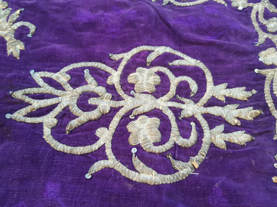 OSMANLI DÖNEMİ BİR ÇİFT GÜMÜŞ SIRMA İŞÇİLİKLİ BİNDALLI YASTIK YÜZÜ