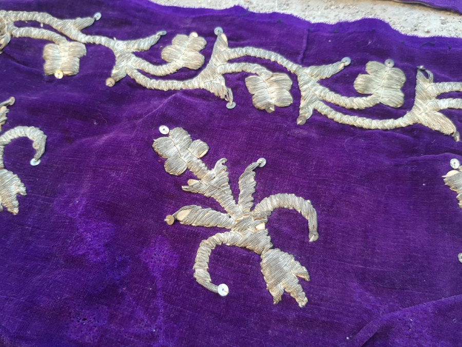 OSMANLI DÖNEMİ BİR ÇİFT GÜMÜŞ SIRMA İŞÇİLİKLİ BİNDALLI YASTIK YÜZÜ