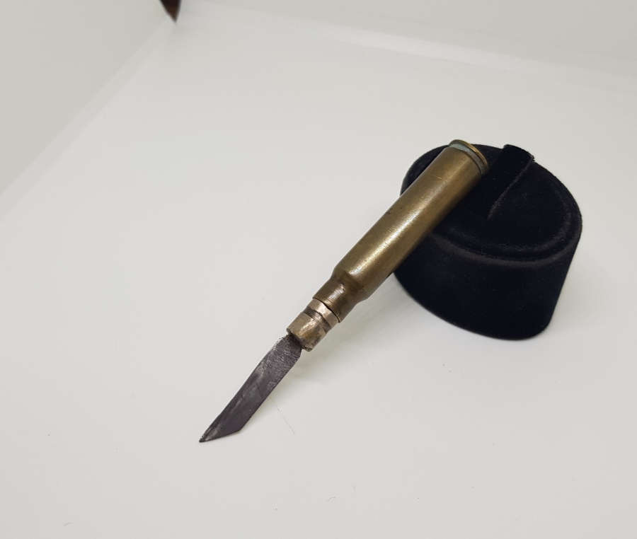 OSMANLI MAVZER MERMİSİNDEN YAPILMIŞ ÇOK NADİR SİPER SANATI NEŞTER