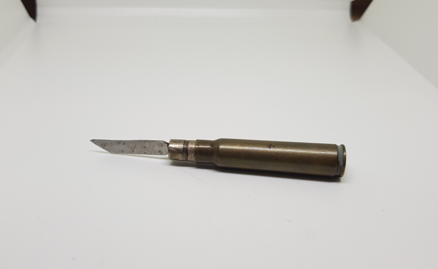 OSMANLI MAVZER MERMİSİNDEN YAPILMIŞ ÇOK NADİR SİPER SANATI NEŞTER