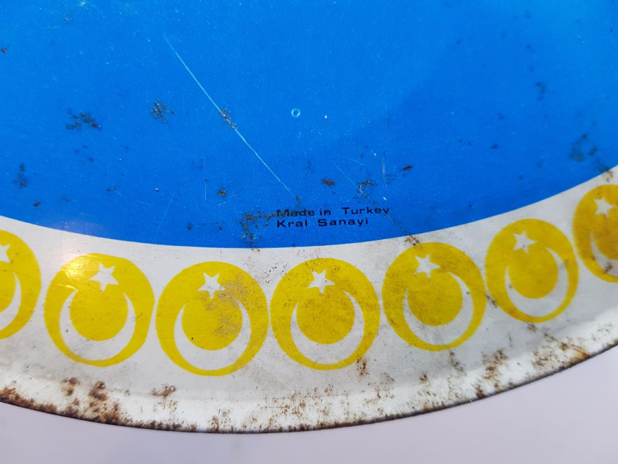 1974 ÖNCESİ TÜRK ADASI KIBRIS HARİTALI VE BÜLENT ECEVİT RESİMLİ TENEKE LEVHA