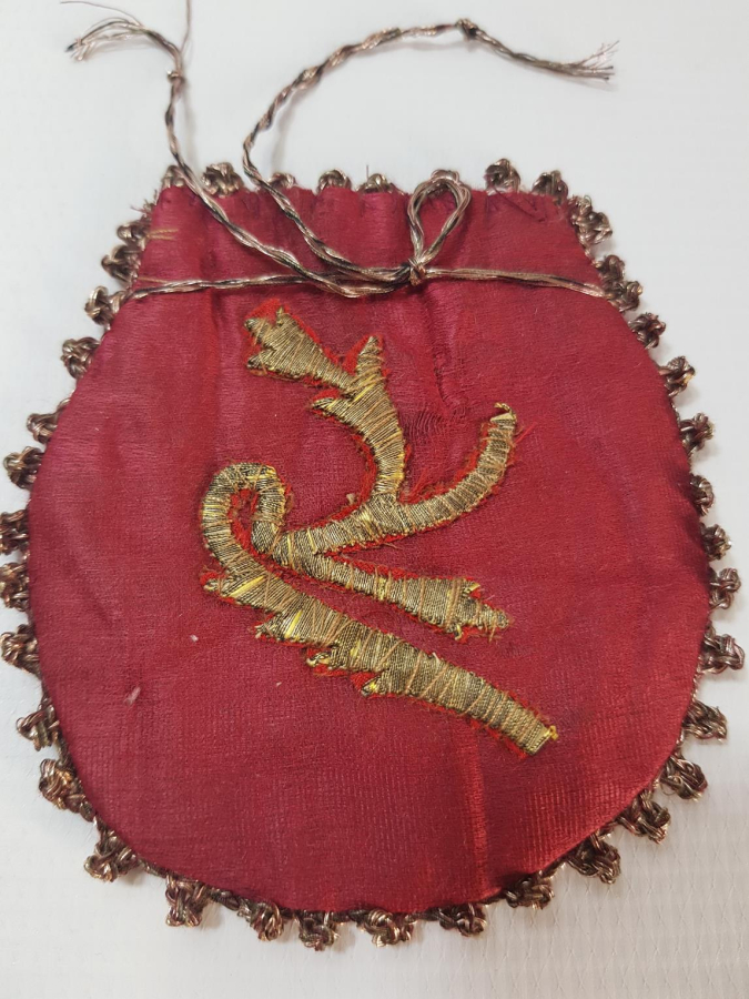 OSMANLI DÖNEMİ ALTIN SIRMA İŞLEMELİ İPEK GELİN KESESİ