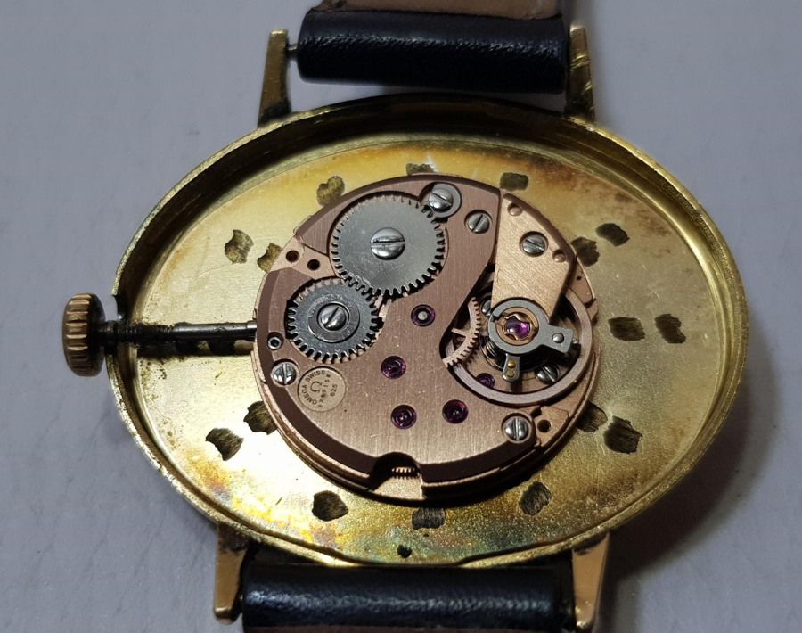 ANTİKA OMEGA KOL SAATİ