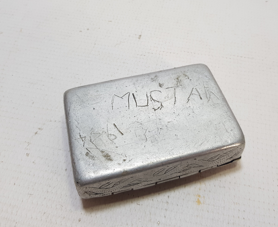 OSMANLI DÖNEMİ ÜZERİ OSMANLICA YAZILI ESARET YADİGARI TÜTÜN TABAKASI