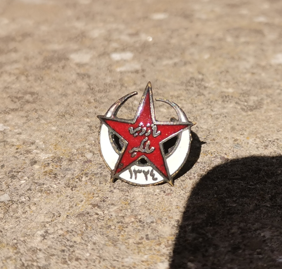 ÜZERİ MİNE İŞÇİLİKLİ AY YILDIZ FORMLU ÇOK NADİR MEŞRUTİYET ROZET