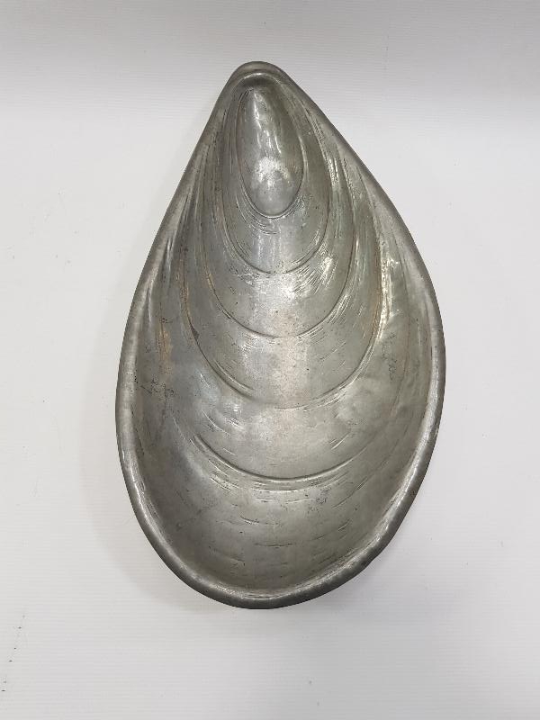 MİDYE KABUĞU FORMLU ANTİKA TABAK