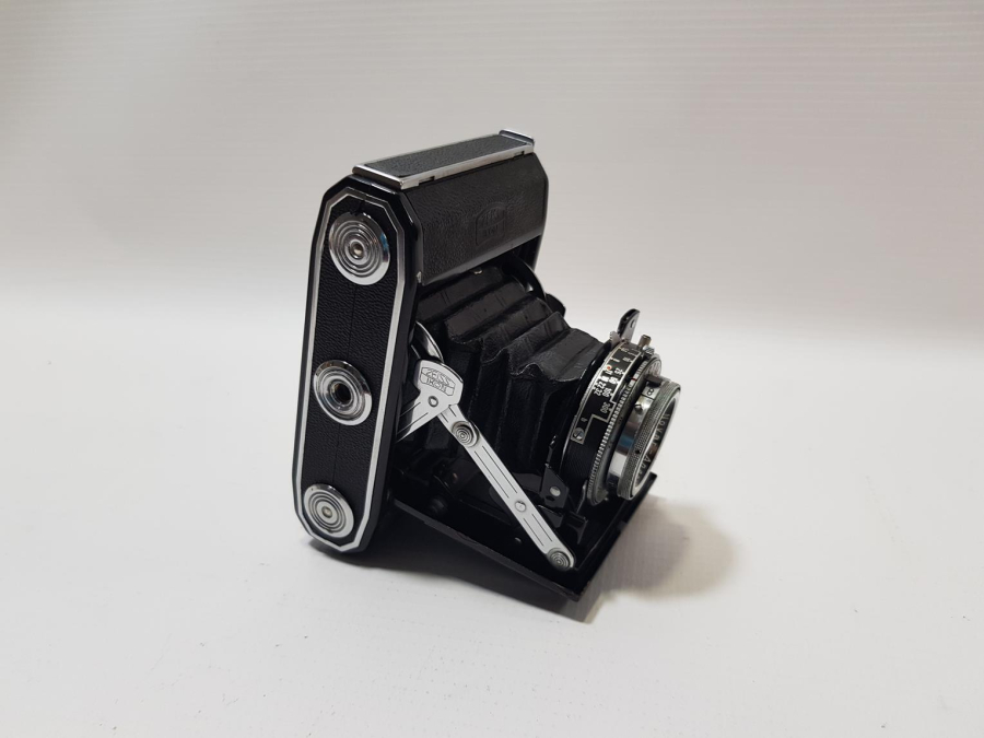 ZEISS IKON KÖRÜKLÜ FOTOĞRAF MAKİNESİ