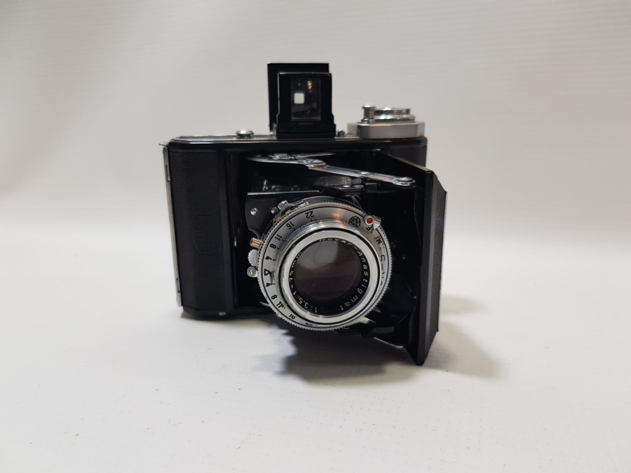 ZEISS IKON KÖRÜKLÜ FOTOĞRAF MAKİNESİ