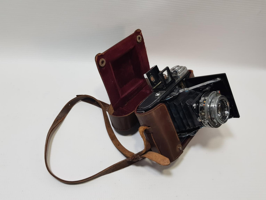 ZEISS IKON KÖRÜKLÜ FOTOĞRAF MAKİNESİ