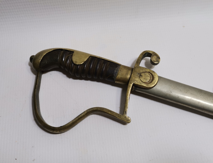 1. DÜNYA SAVAŞI DÖNEMİ BOYNUZ SAPLI VE AY YILDIZLI OSMANLI HAFİF SÜVARİ KILICI