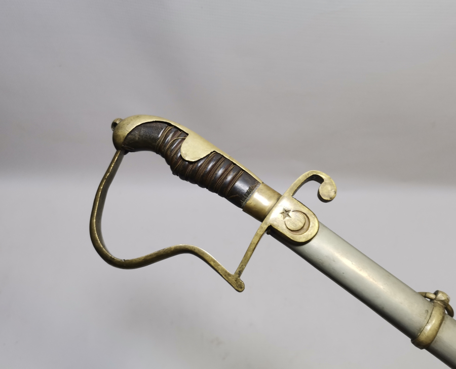 1. DÜNYA SAVAŞI DÖNEMİ BOYNUZ SAPLI VE AY YILDIZLI OSMANLI HAFİF SÜVARİ KILICI