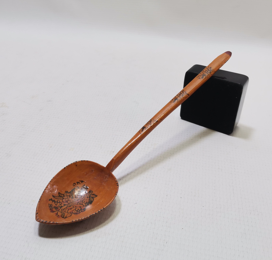 ÜZERİ TARİHLİ EL BOYAMA OSMANLI DÖNEMİ TAHTA KAŞIK