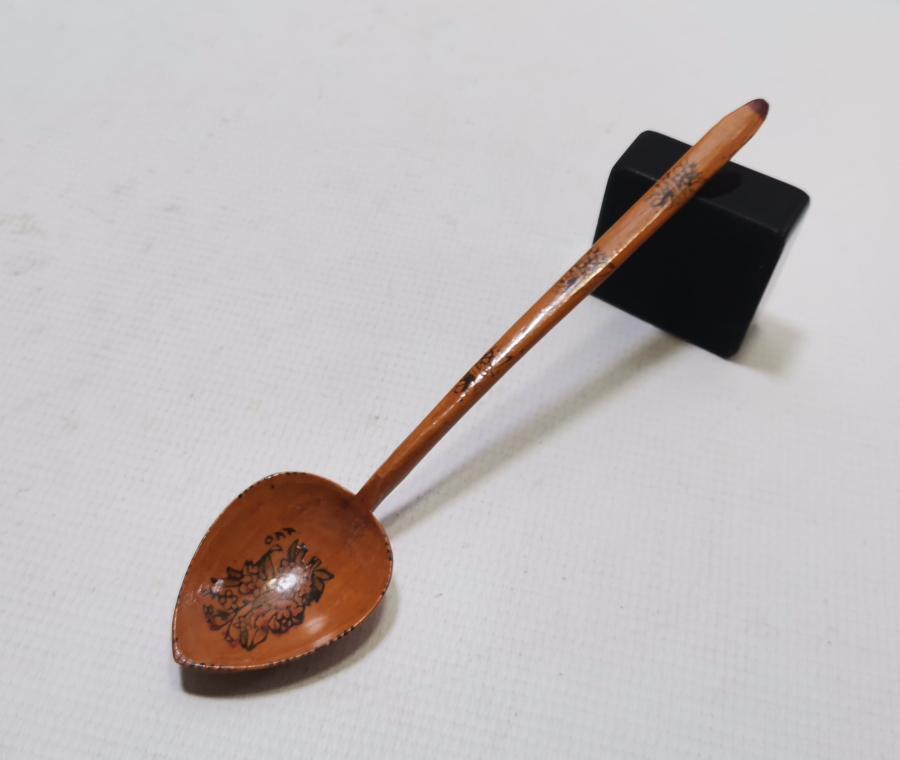 ÜZERİ TARİHLİ EL BOYAMA OSMANLI DÖNEMİ TAHTA KAŞIK