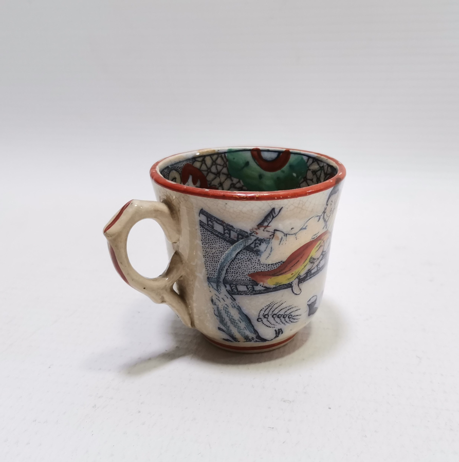 İÇİ VE DIŞI EL BOYAMA İŞÇİLİKLİ NADİR ÇİN KAHVE FİNCANI