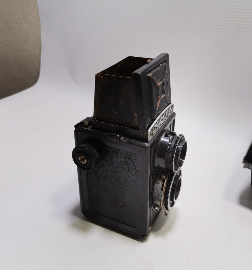 ORİJİNAL DERİ KUTUSUNDA ANTİKA LUBİTEL 2 MARKA FOTOĞRAF MAKİNESİ