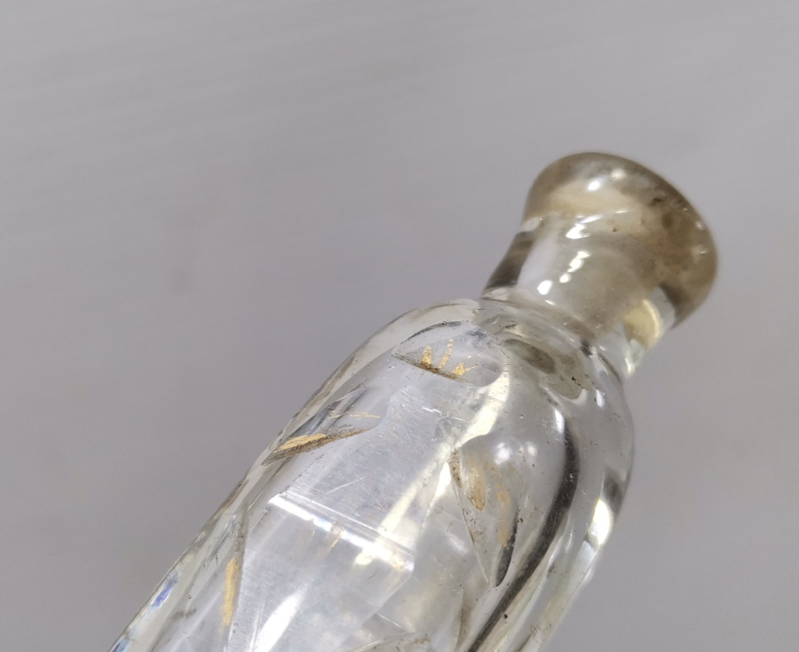 ÜZERİ ALTIN VARAKLI OSMANLI DÖNEMİ NADİR FORMDA BEYKOZ PARFÜM ŞİŞESİ