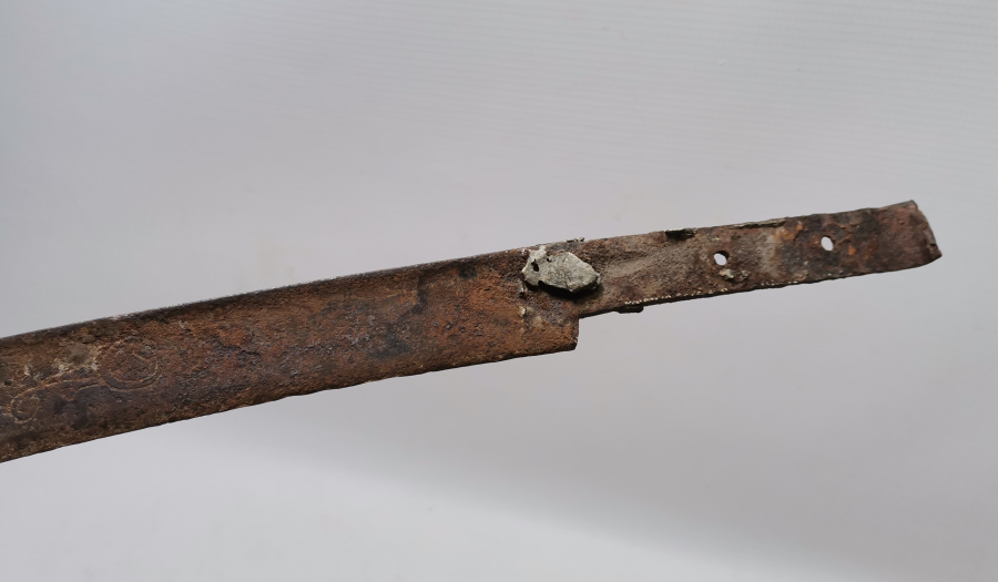 ÜZERİ İŞLEMELİ VE YAZILI OSMANLI DÖNEMİ NADİR FORMDA LEVANTEN YATAĞANI - DENİZCİ YATAĞANI