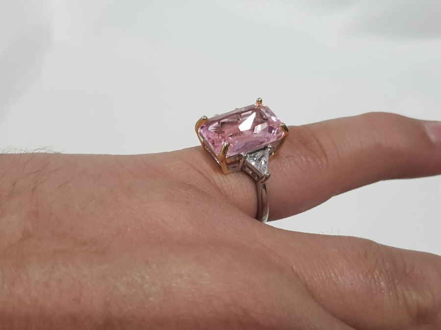 PEMBE ZİRKON TAŞLI BİJUTERİ YÜZÜK 