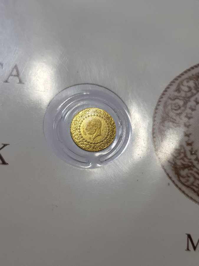 1984 ORJİNAL FÖYÜNDE MUSTAFA KEMAL ATATÜRK TEMALI ALTIN KAPLAMA HATIRA PARA