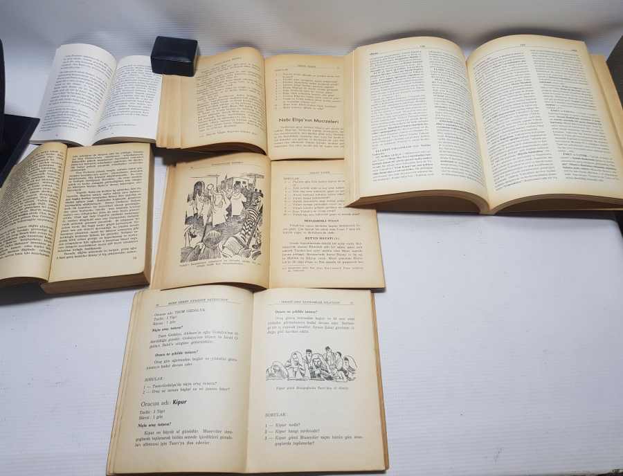 CUMHURİYET DÖNEMİ ÇEŞİTLİ BASKI KİTAPLAR