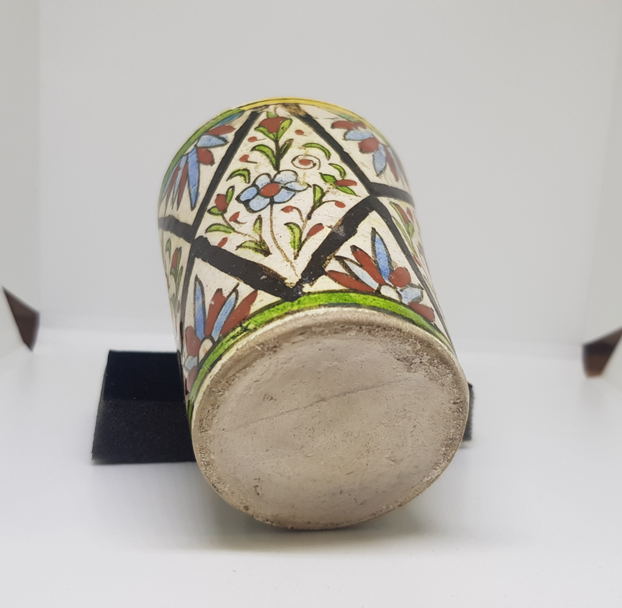 NADİR RENKTE OSMANLI DÖNEMİ İZNİK BARDAK