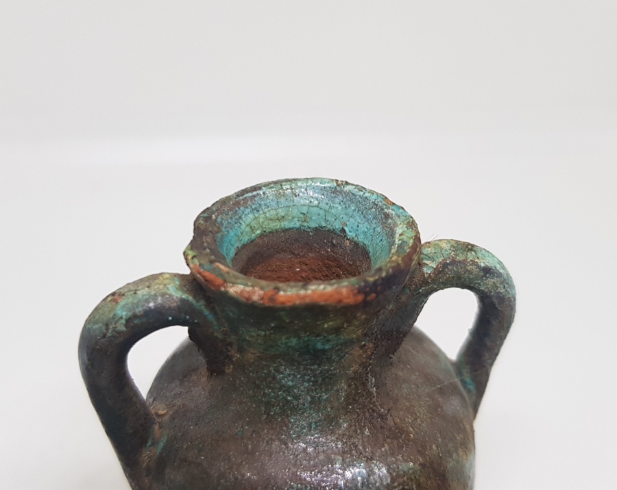 OSMANLI DÖNEMİ KÜP FORMUNDA YAPILMIŞ ÇOK NADİR İZNİK MÜREKKEP HOKKASI