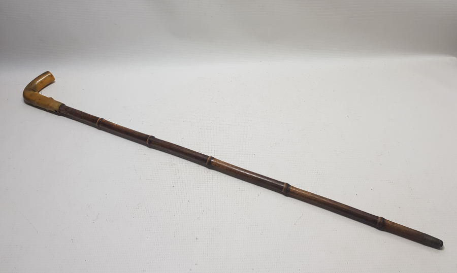 TUTMACI GERGEDAN BOYNUZUNDAN MAMUL OSMANLI DÖNEMİ SOLINGEN MARKA İÇİNDE GİZLİ ŞİŞİ BULUNAN SUBAY BASTONU