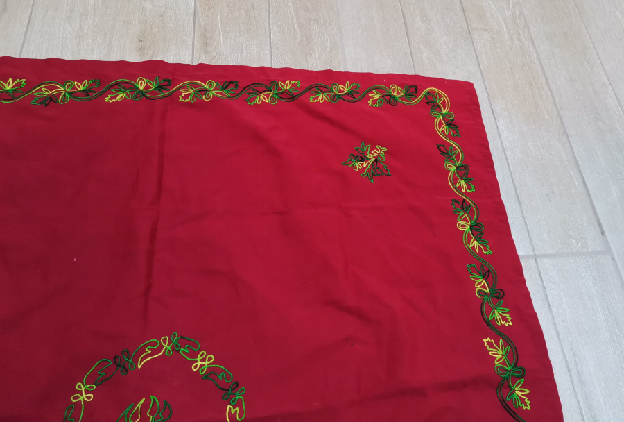 OSMANLI DÖNEMİ SUZANİ İŞÇİLİKLİ İPEKLİ BOHÇA