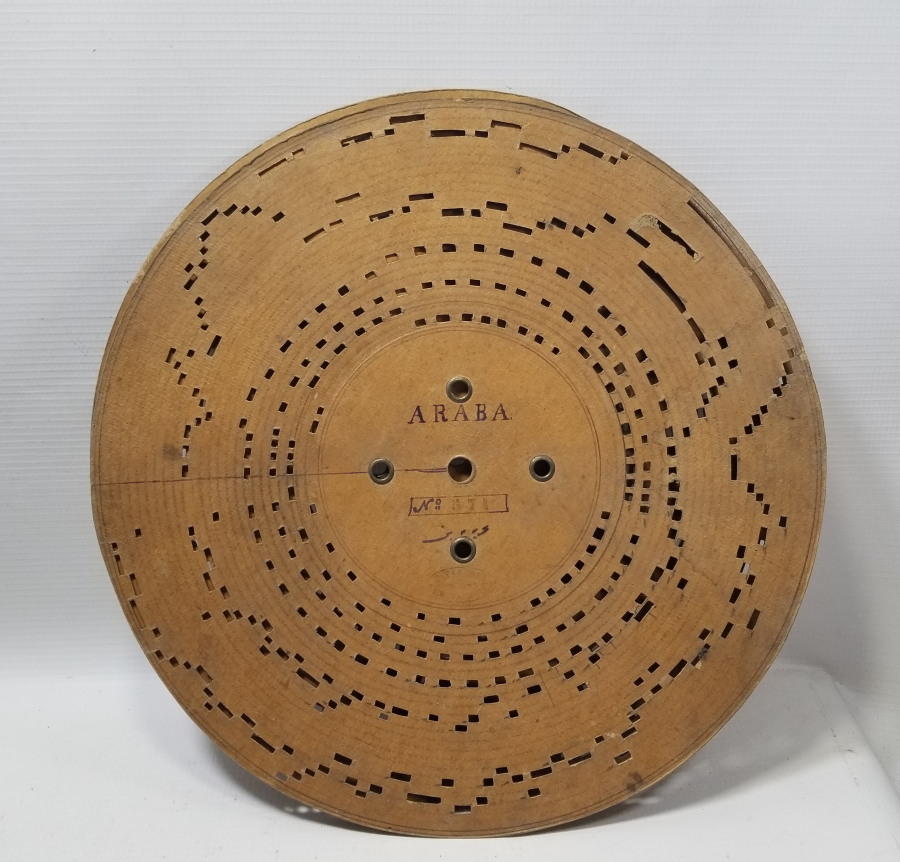 ÜZERLERİ OSMANLICA YAZILI PLAKLARIYLA ÇOK NADİR İLK DÖNEM FONOGRAF GRAMAFONU