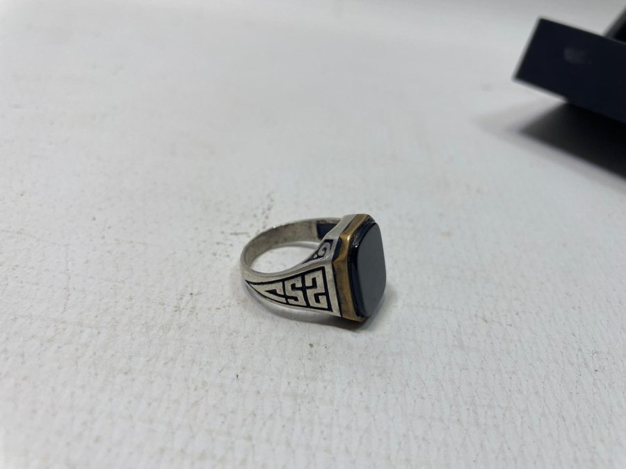 KABARTMA İŞÇİLİKLİ GÜMÜŞ YÜZÜK